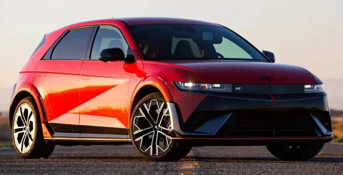 Hyundai Ioniq 5 N: дрифт на вибір та нові оновлення