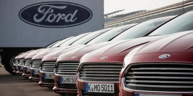 Ford в США дійсно прибирає в бік седанів на користь кросоверів