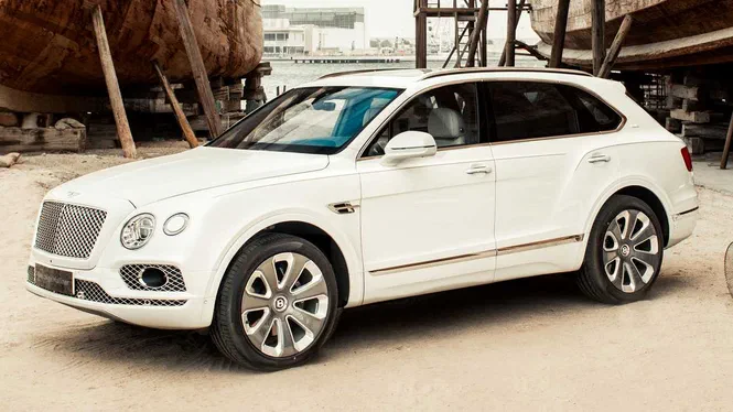 Bentley готує найдорожчий суперкар