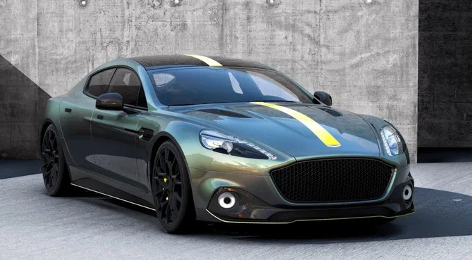 На Нюрбургринзі помічено найпотужніший седан Aston Martin