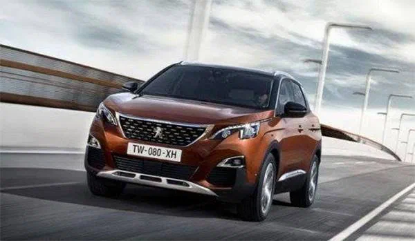 З'явився перший знімок Peugeot 3008 (ОБНОВЛЕНО)