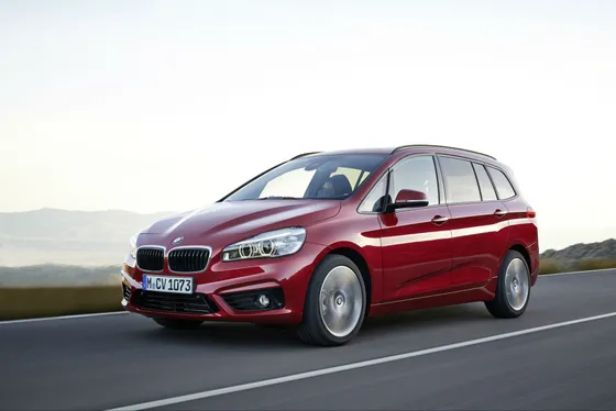 BMW: компактвени вдвічі краще продаються, ніж купе з кабріолетами 2-Series