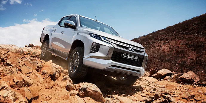 Розсекречено оновлений Mitsubishi L200
