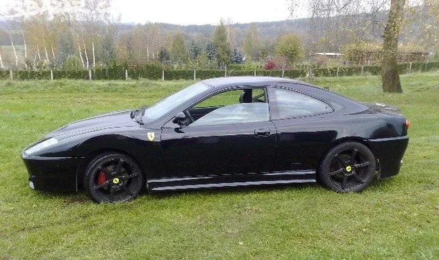 З старого Peugeot майстер зробив крутий Ferrari