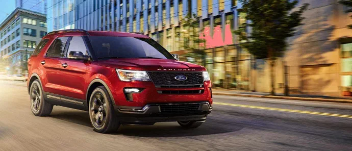 Нова генерація Ford Explorer розсекретила салон