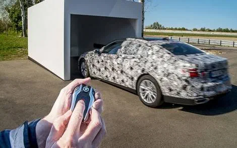 Власникам новітньої BMW 5-Series надана можливість віддалено спостерігати за автомобілем