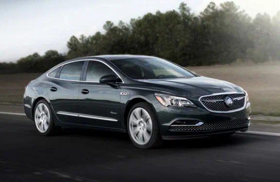 Топовий Buick LaCrosse Avenir у кузові седан отримав цінник