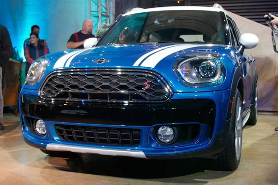 Mini Countryman пройшов прем'єрний показ
