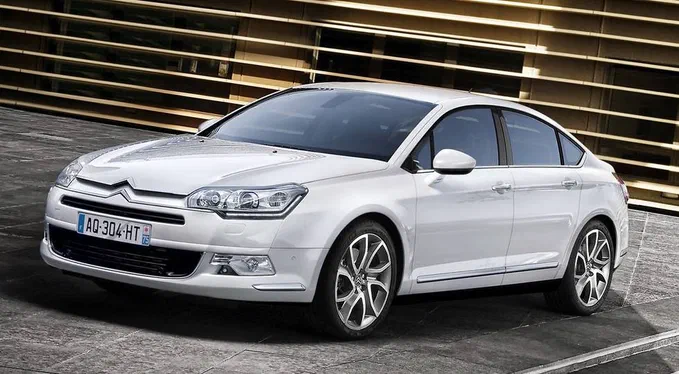 Citroen C5 все ж покине конвеєр