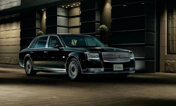 Новий імператор Японії отримає унікальний Toyota