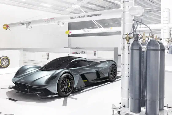 Чутки: гіперкар Aston Martin AM-RB 001 перетвориться на гібрид