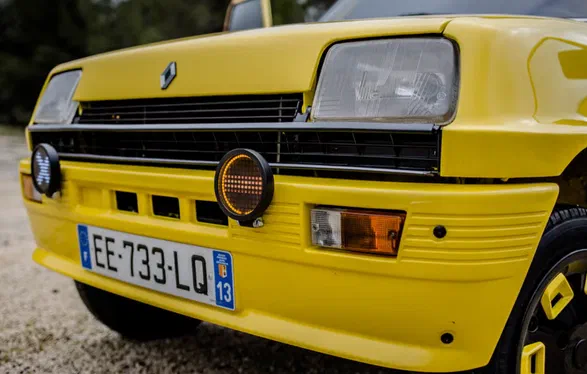 Renault 5 Restomod: кумедний зовнішній вигляд, але з електродіапазоном лише 50 миль