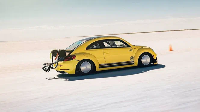 Найшвидший у світі Volkswagen Beetle розігнався до 328 км/год