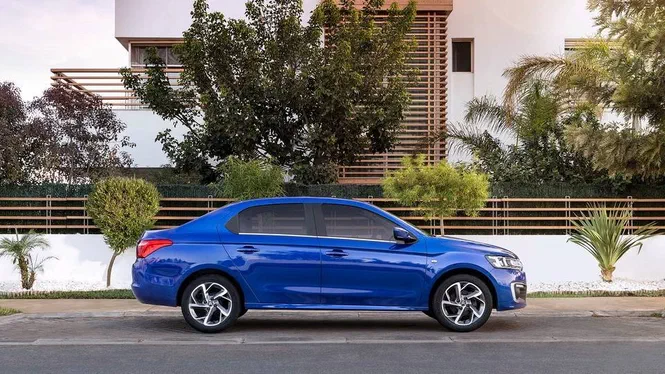 Седан Citroen C-Elysee благополучно освіжився