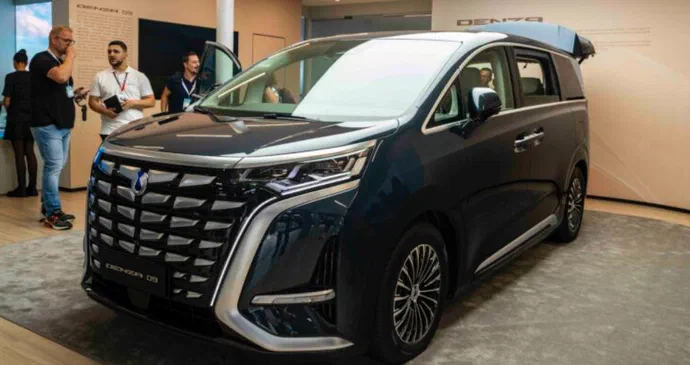 BYD повністю викуповує Denza, витісняючи Mercedes Benz у Китаї