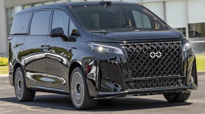 Faraday X представив FX Super One — футуристичний мінівен з «розумним» обличчям і VIP-салоном