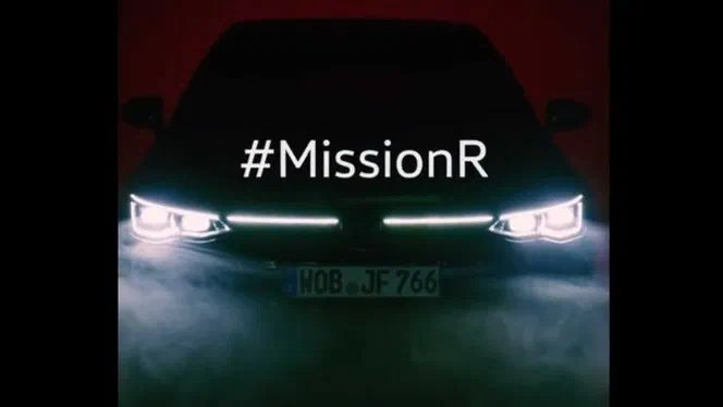 Volkswagen Golf R побачить світ 4 листопада