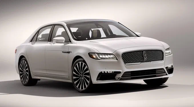 В Lincoln Continental можуть впровадити «суїцидальні» двері