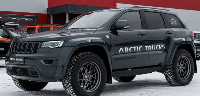 Jeep Grand Cherokee отримав унікальну трансформацію від Arctic Trucks: модифікація AT35