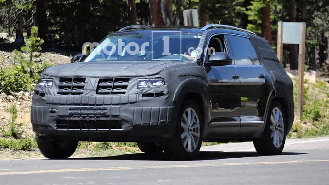 Volkswagen протестував у горах 7-місний кросовер