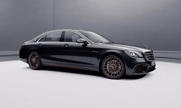Представлено останній екземпляр Mercedes-AMG S-Class V12