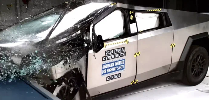 Родина загиблого хоче заборонити Cybertruck на дорогах після різдвяної трагедії