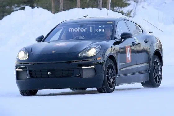 Porsche зайнялися тестами електричного Cayenne?