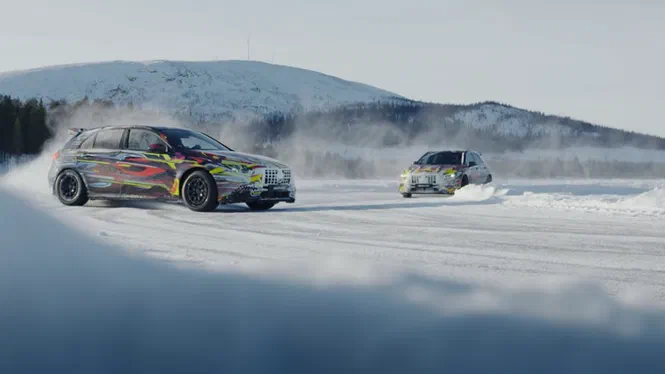 На відео показали «танці» Mercedes-AMG