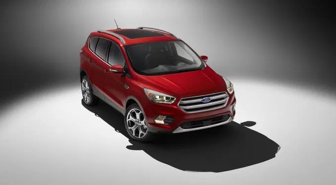 Компактний кросовер Ford Escape покращився в плані безпеки