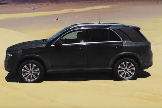 Новенький Mercedes-Benz GLE 2019 показав свій інтер'єр