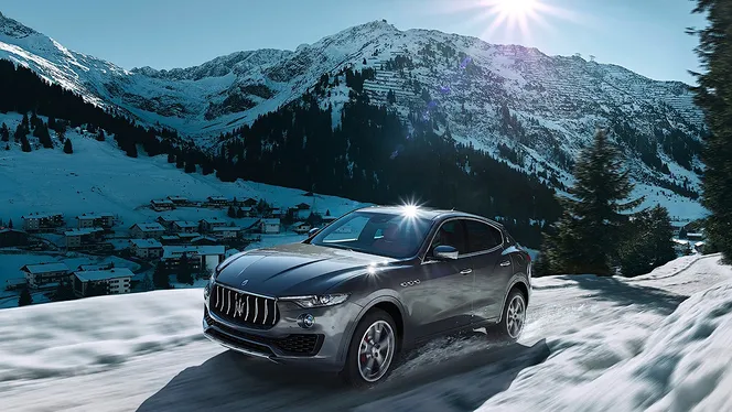 Гібридному кросоверу Maserati допоможе мінівен Chrysler