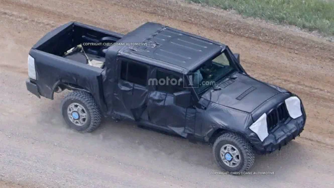 Пікап Jeep Wrangler більше не секрет