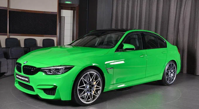 «Ядовитий» BMW M3 продають в Абу-Дабі