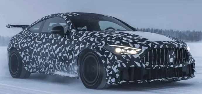 Mercedes-Benz провела закриту презентацію для дилерів