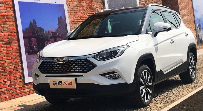 Кросовер JAC S4 – перший, хто отримає новітній дизайн компанії