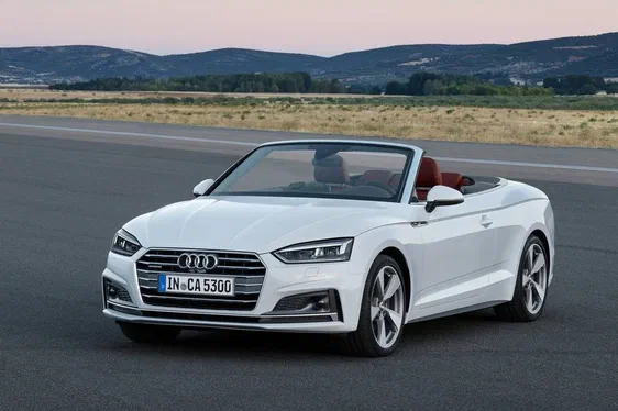 Audi презентувала нові генерації кабріолетів A5 та S5