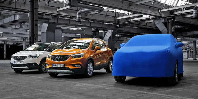 Директор Opel продемонстрував габарити новенького громадного кросовера