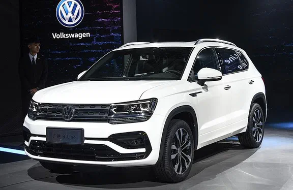 Volkswagen Tharu обзавівся версією R-Line