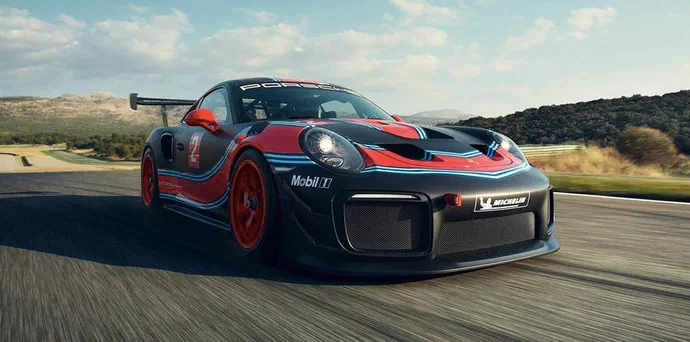 Porsche 911 GT2 RS Clubsport за 405 000 євро представлений офіційно