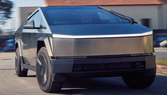 Tesla знову підняла ціну Cybertruck: електропікап подорожчав на $5000