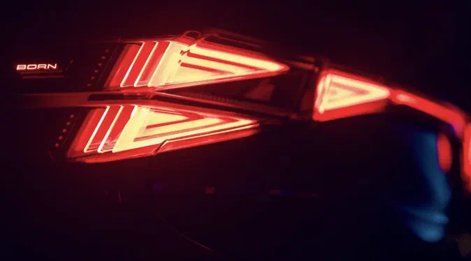 Оновлений Cupra Born дебютує 5 березня: швидкий рестайлінг і перші поставки вже за кілька днів