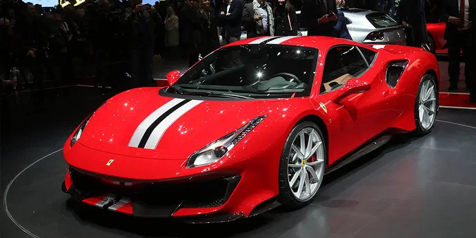 Ferrari 488 вийшов набагато легшим і сильнішим
