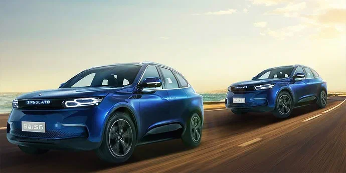 В Китаї дебютував електричний паркетник з дуже великим екраном