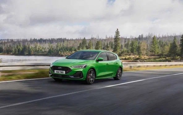 Ford Focus 2022 повністю розсекретився