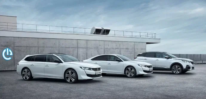 З Peugeot 508 та 3008 зробили підзаряджувані гібриди
