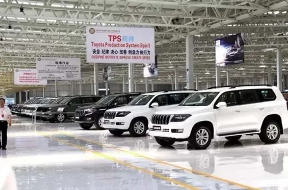 В Китаї зробили найбюджетніший Land Cruiser