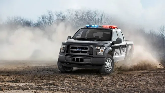 Ford F-150 перетворився на поліцейський автомобіль