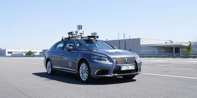 Lexus готує безпілотні авто для тестів у Бельгії