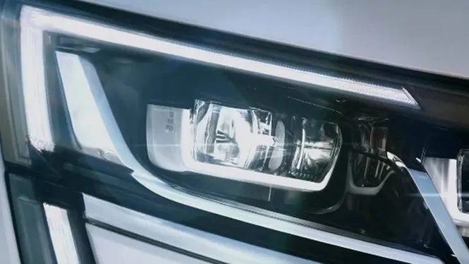 Renault продемонструвала перший тизер спадкоємця моделі Koleos