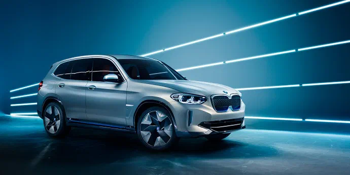 BMW вже приймає заявки на електричний iX3 SUV